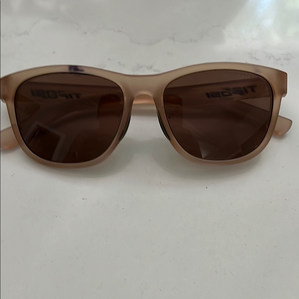 Tifosi Optics Tan Sunglasses